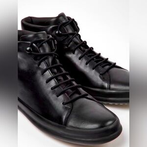 NWT Size 41 (fit like a womens 10 or mens 8) Chassis Sport Camper shoes